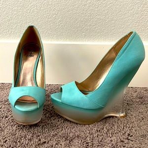 Mint Open Toe Wedges
